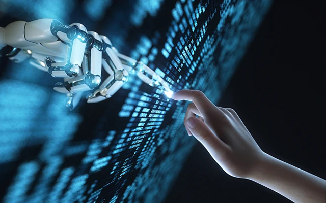 人工智能賦能新型工業化，國產軌交工控機發揮關鍵作用