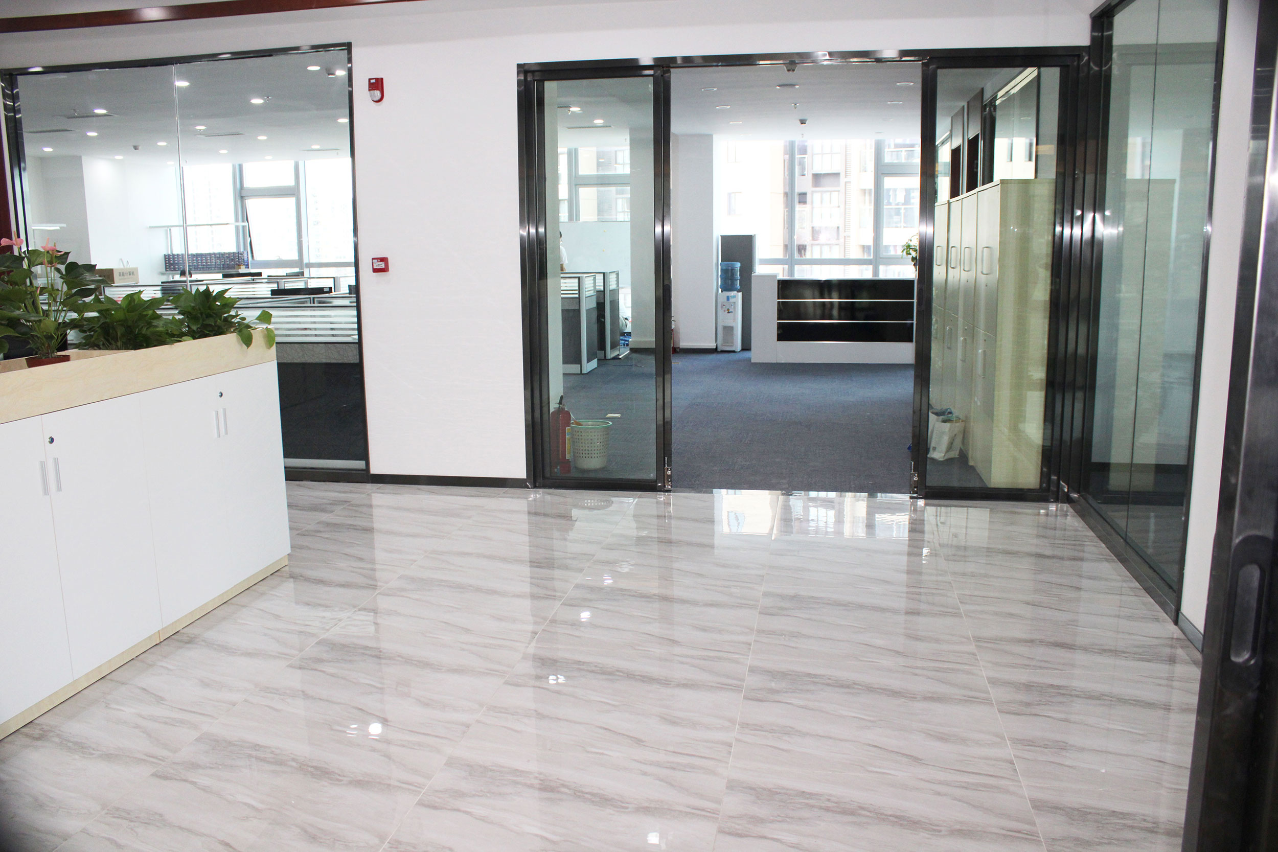 熱烈祝賀廣州高能計算機喜遷新址 氣象更新,砥礪前行 熱烈祝賀廣州高能計算機喜遷新址 氣象更新,砥礪前行